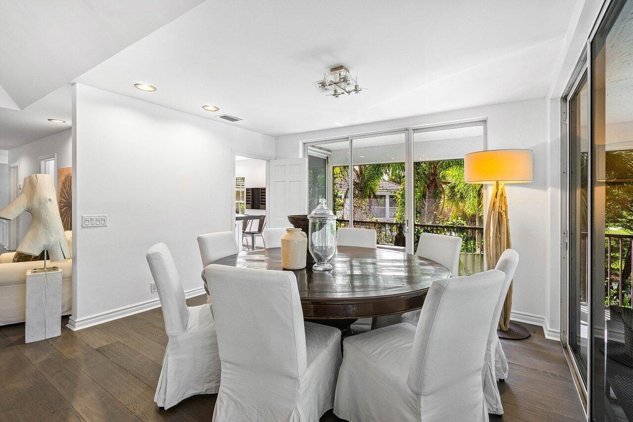11823 Pebblewood Drive — photo 8