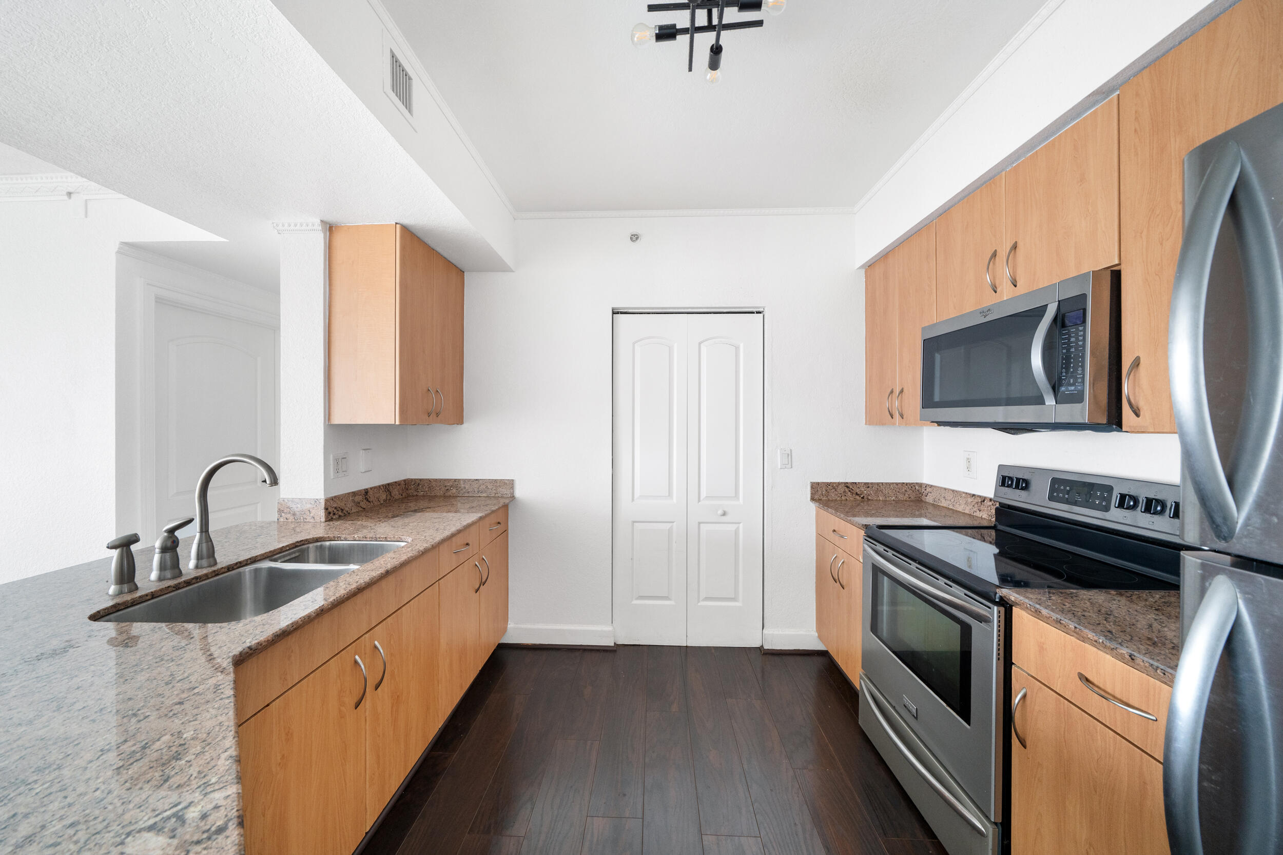 1830 Radius Drive 405, Hollywood, FL 33020, Hollywood