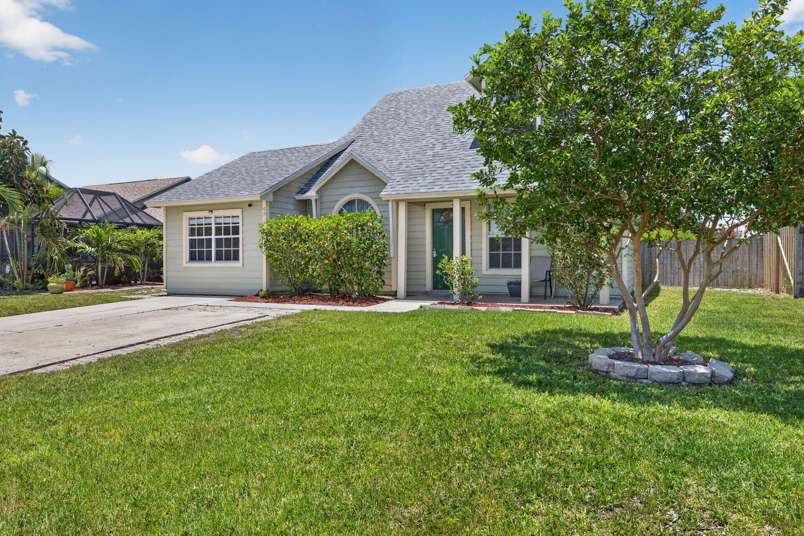 5919 SE Pine Drive, Stuart, FL 34997 photo 2