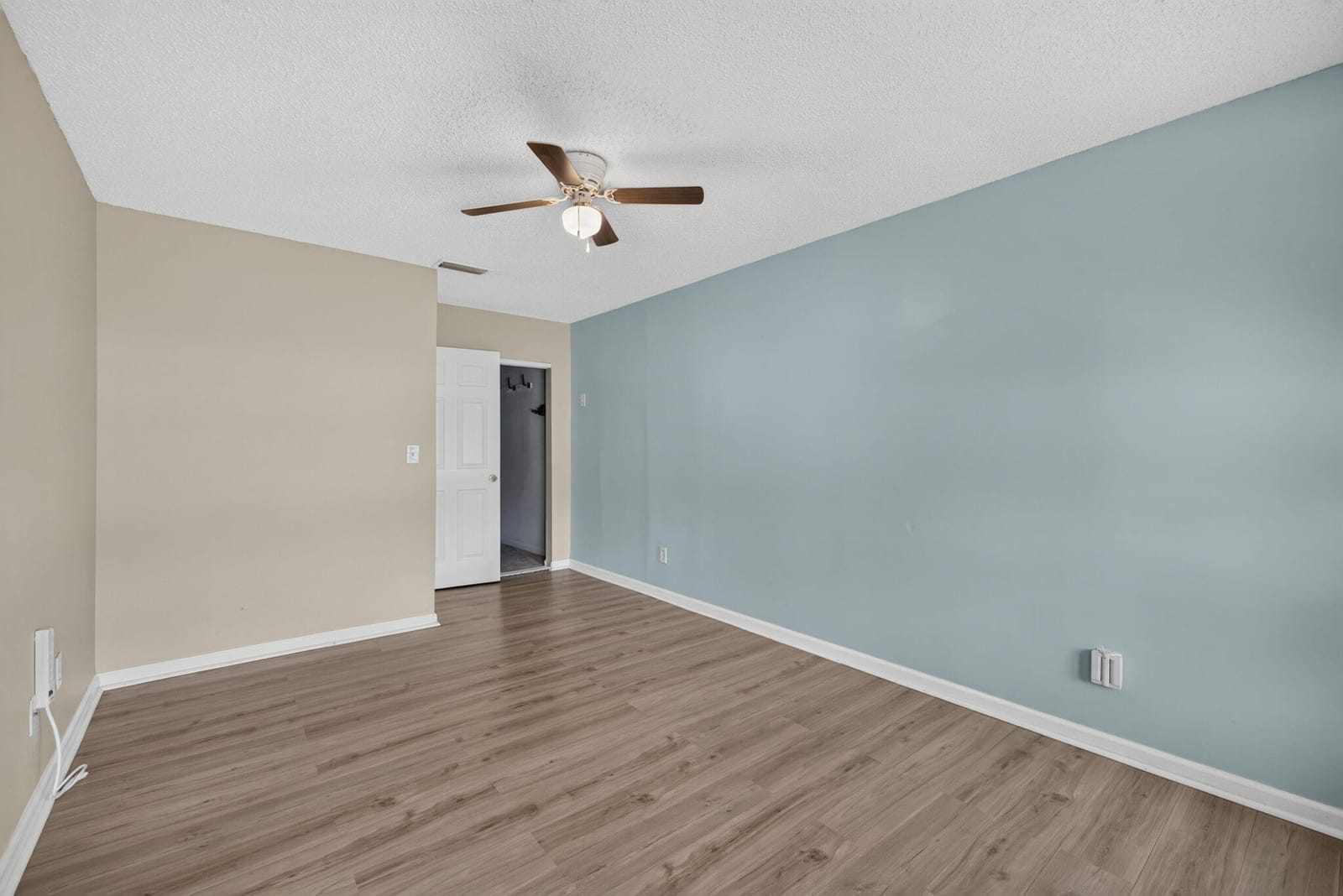 5919 SE Pine Drive, Stuart, FL 34997 photo 9