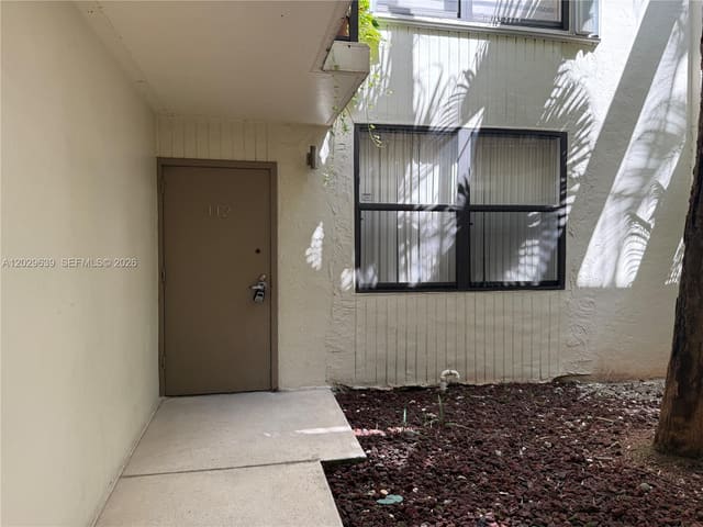 20441 NE 30th Avenue 1129, Aventura, FL 33180