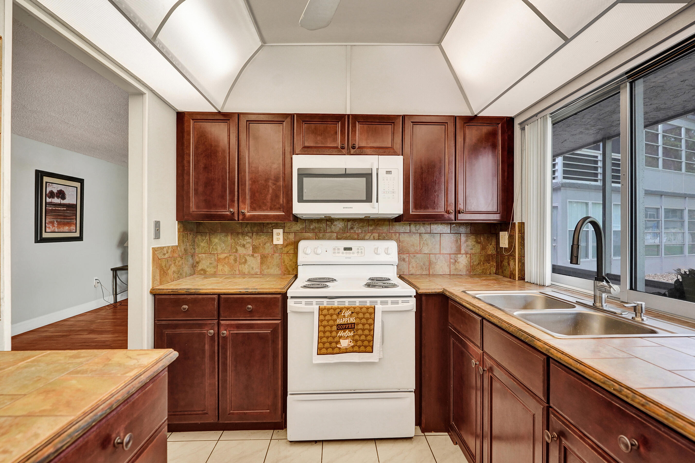 9080 Lime Bay Boulevard 104, Tamarac, FL 33321, Tamarac