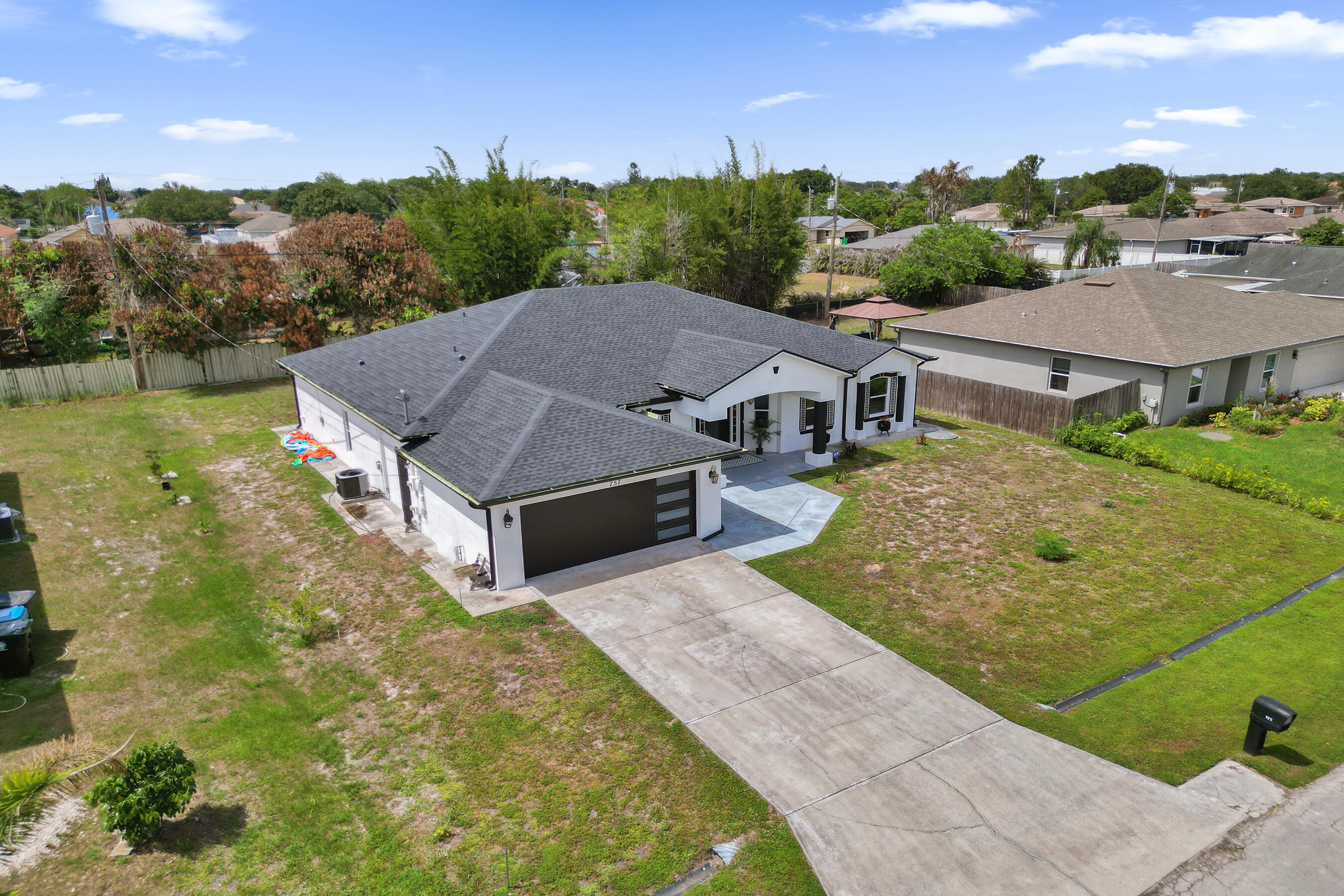 757 SW Jacoby Avenue — photo 6