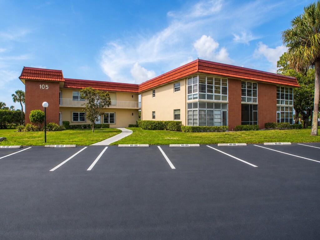 105 Spring Lake Court 102, Vero Beach, FL 32962, Vero Beach