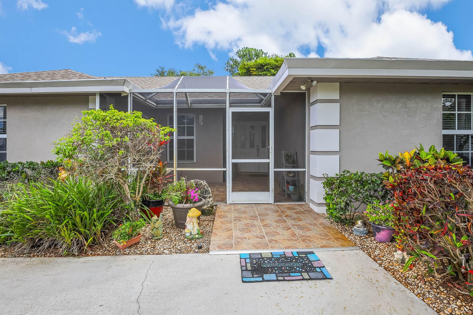 8970 Yearling Drive — photo 2
