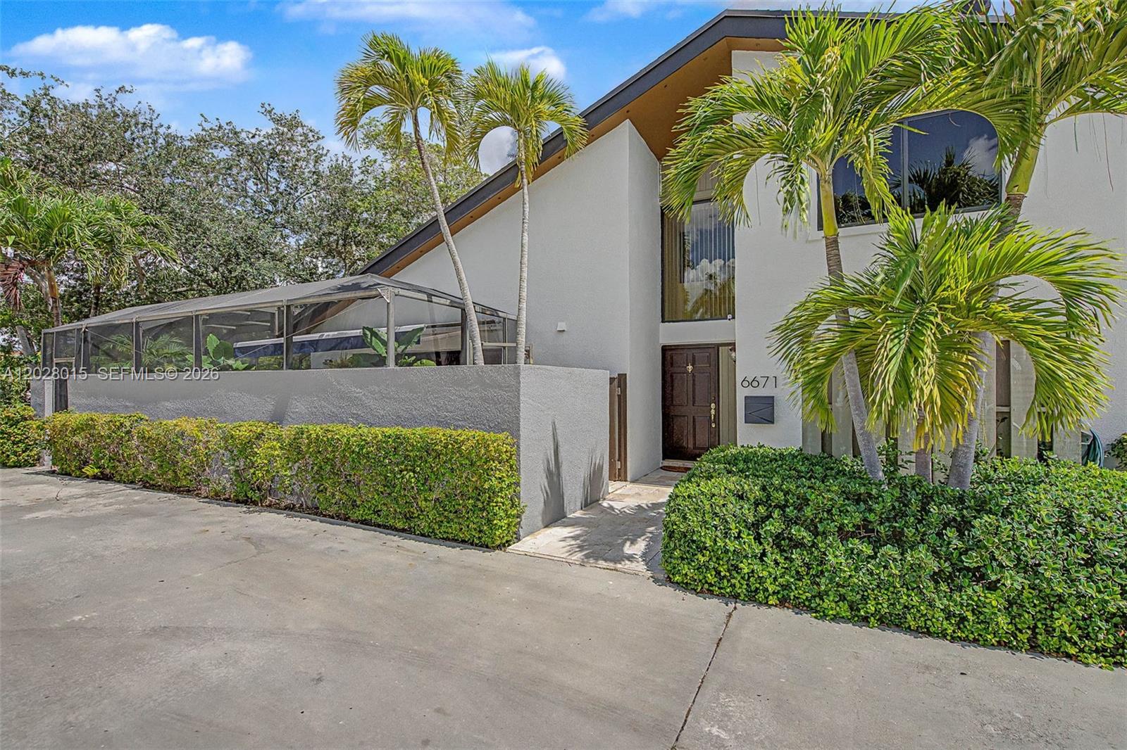 6671 SW 70th Terrace 20, South Miami, FL 33143, South Miami