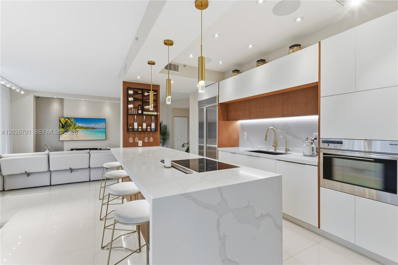 3500 Mystic Pointe Drive 104, Aventura, FL 33180, Aventura