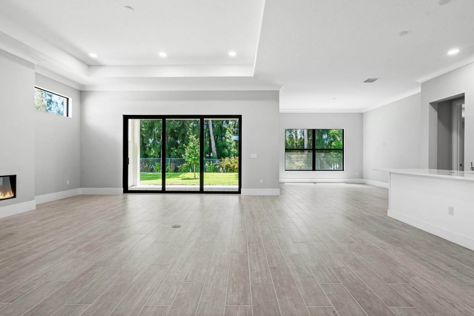 692 Ravens Landing Drive — photo 12