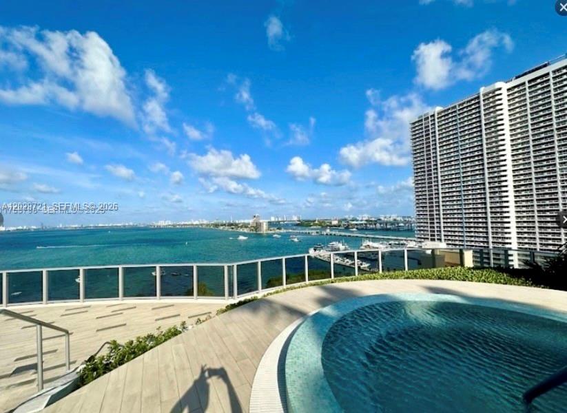 488 NE 18th Street 705, Miami, FL 33132, Miami