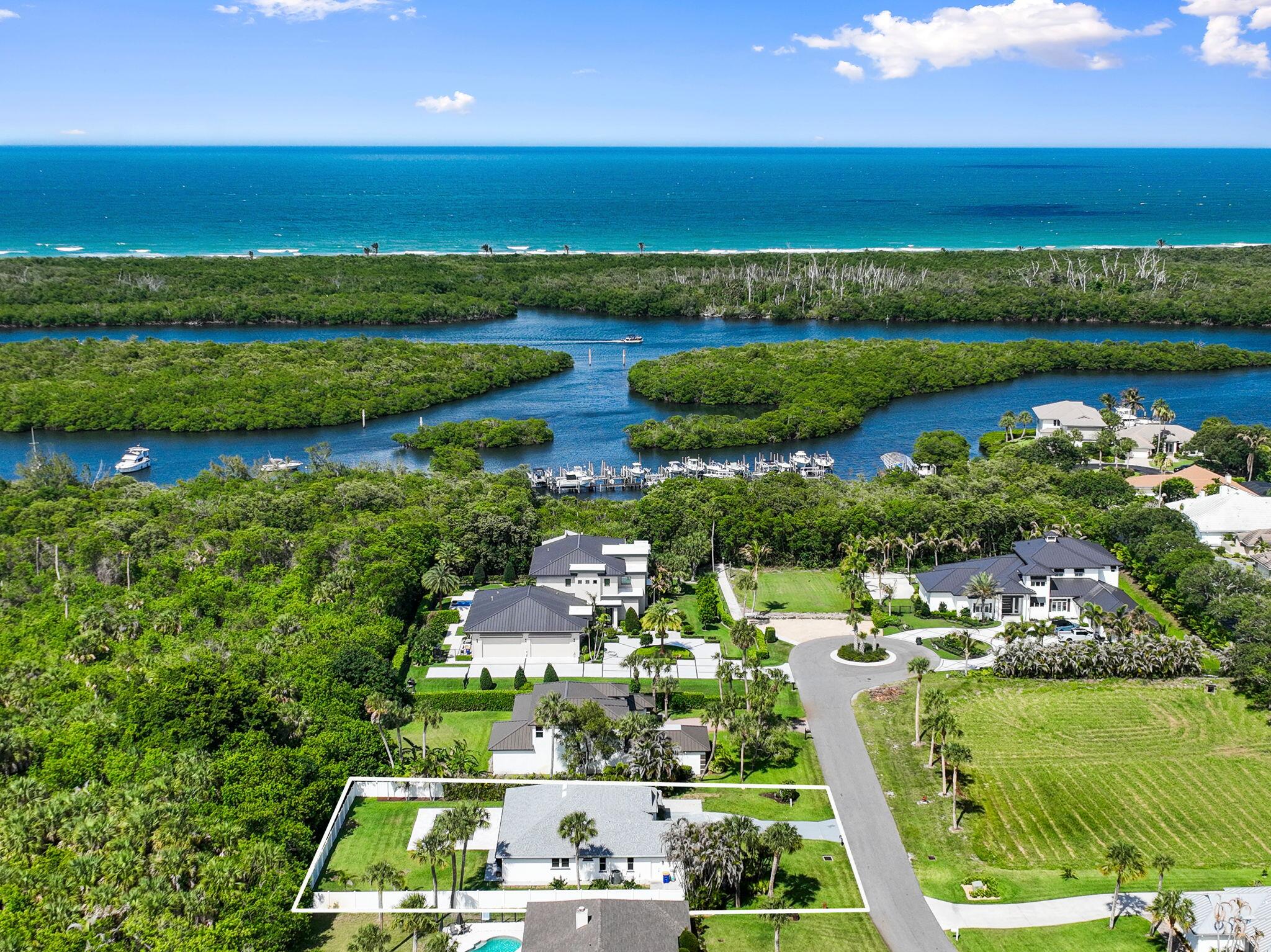 8361 SE Pilots Cove Terrace, Hobe Sound, FL 33455, Hobe Sound