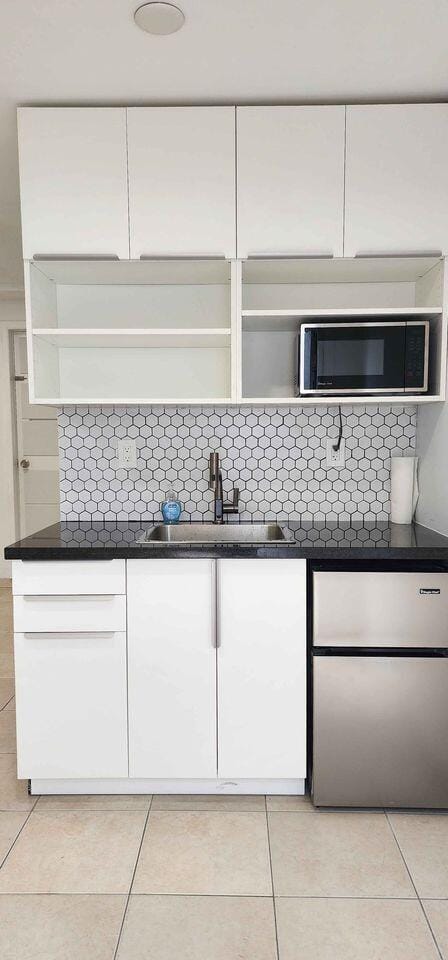 4648 SW 24th Avenue Studio — photo 4