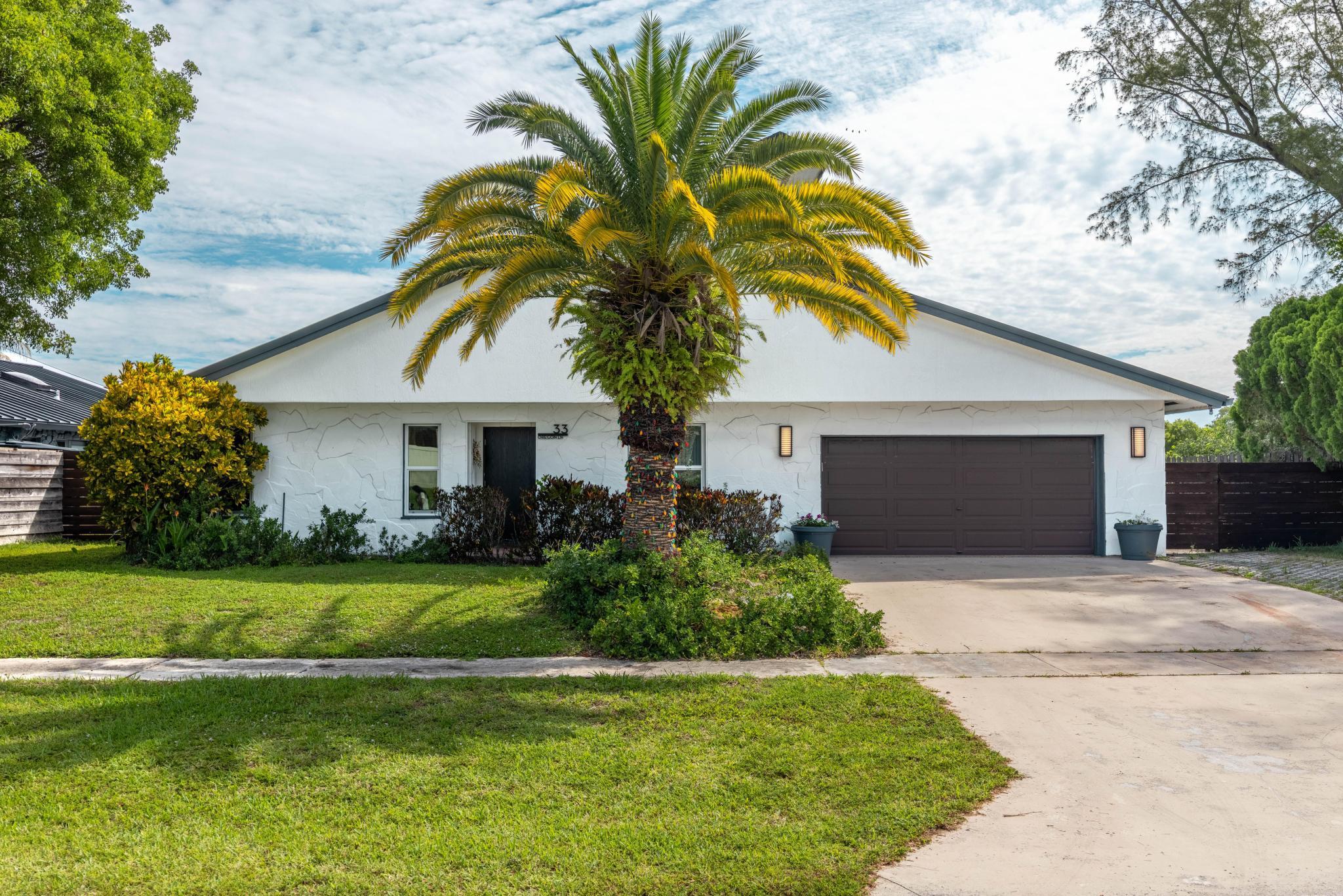 33 Oregon Lane, Boca Raton, FL 33487, Boca Raton