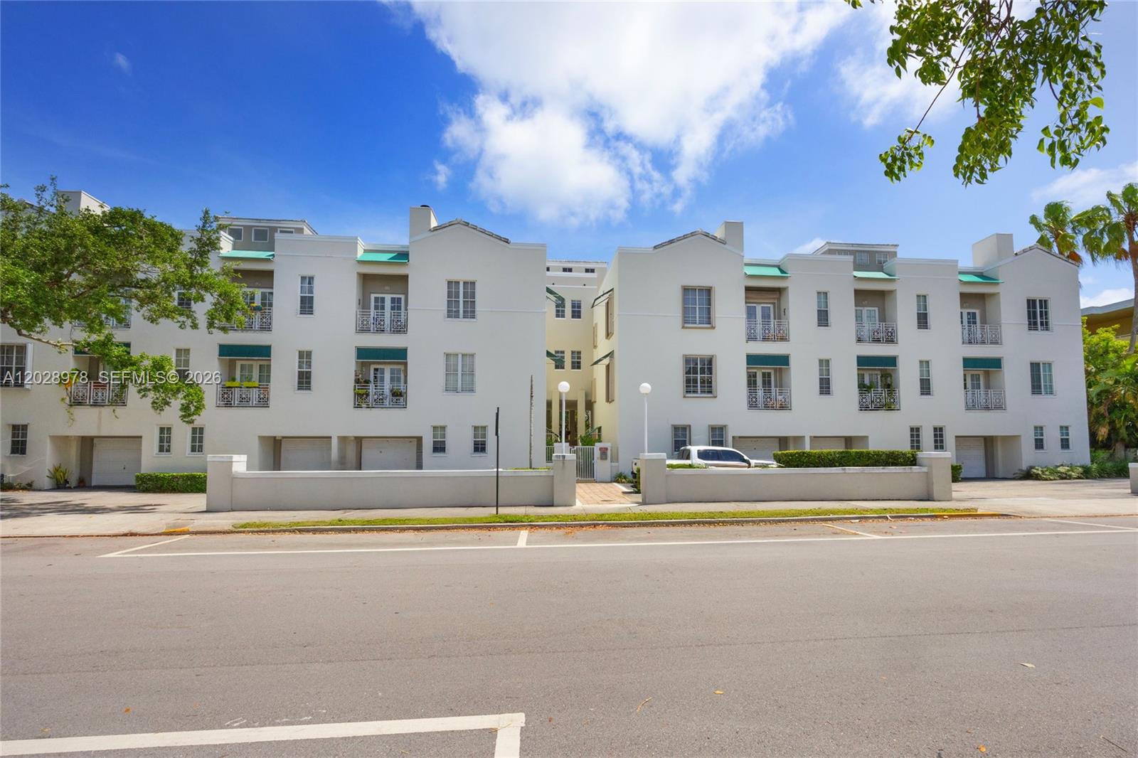 5801 SW 74th Terrace 3, South Miami, FL 33143, South Miami