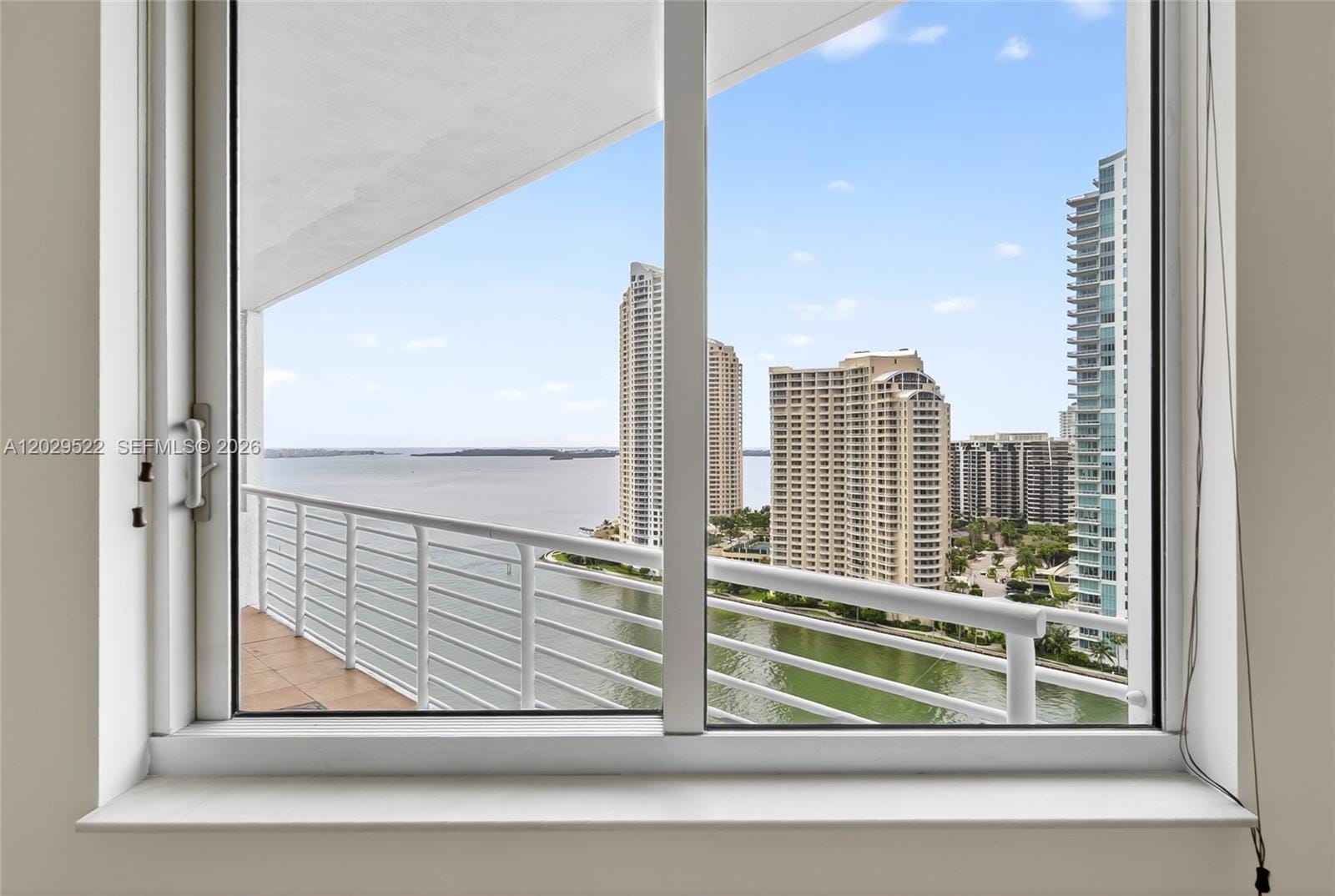 325 S Biscayne Boulevard 2219, Miami, FL 33131 photo 13