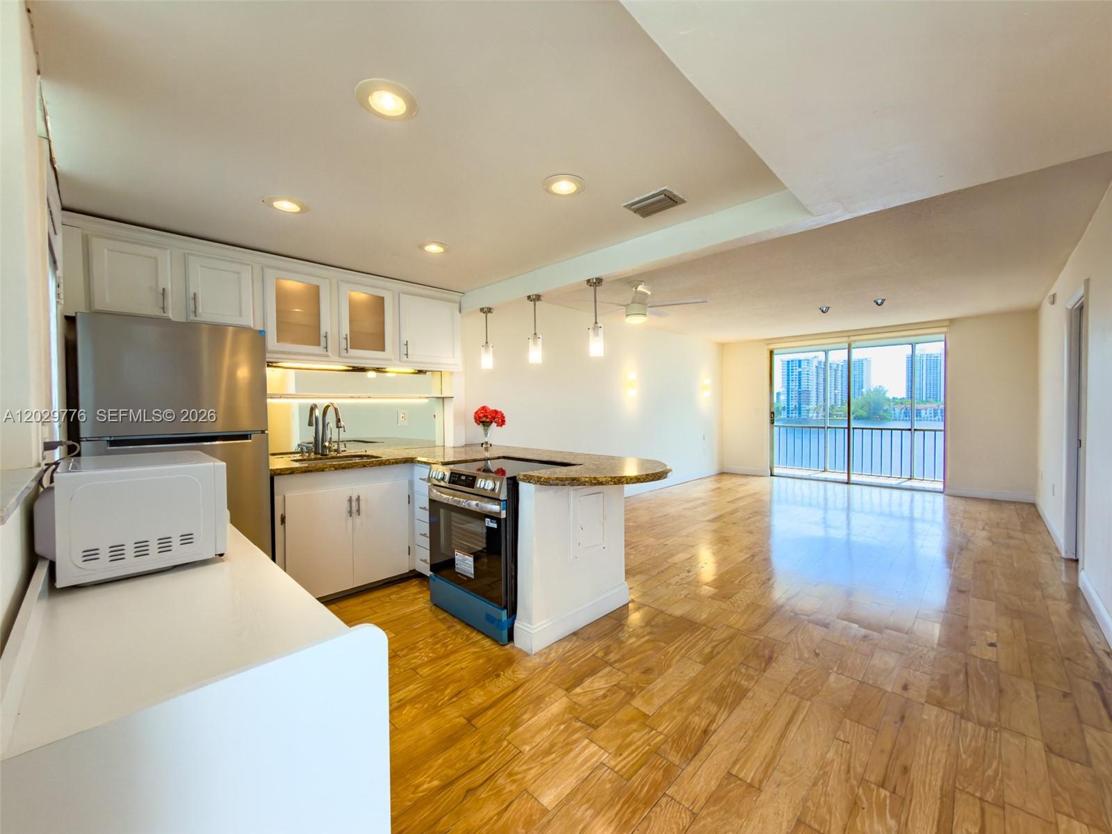 2861 Leonard Drive F503, Aventura, FL 33160, Aventura