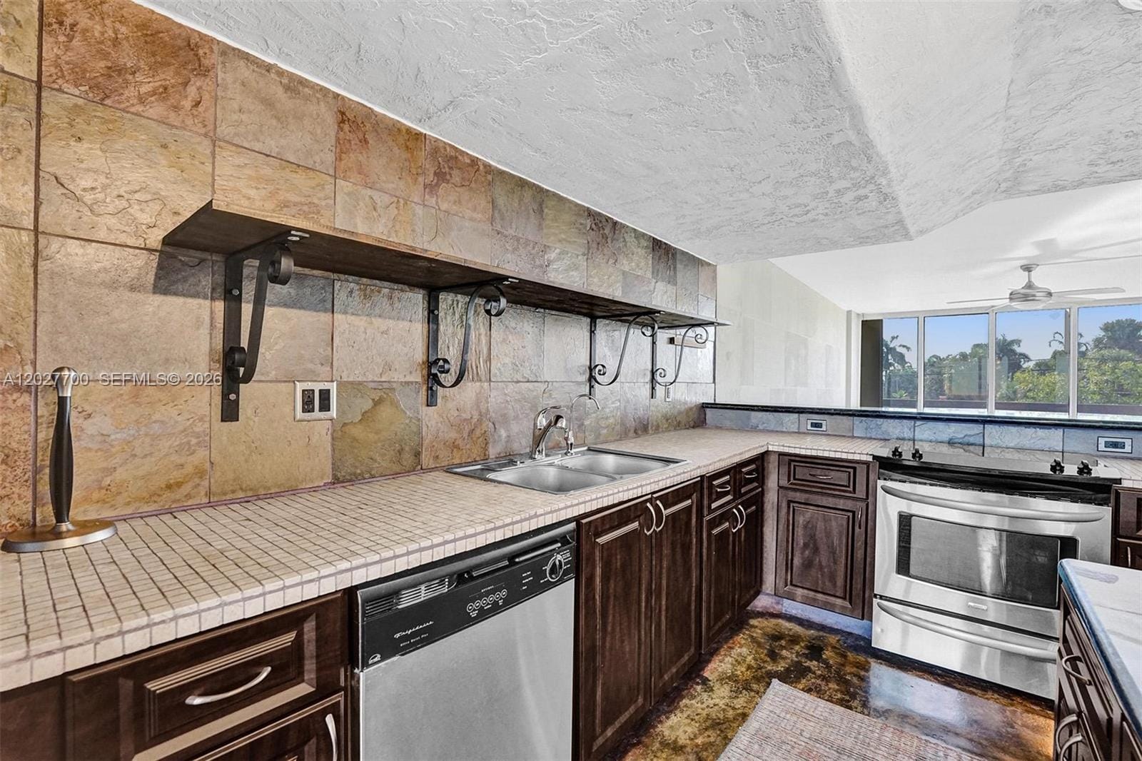 1401 S Federal Hwy 216 216 — photo 5