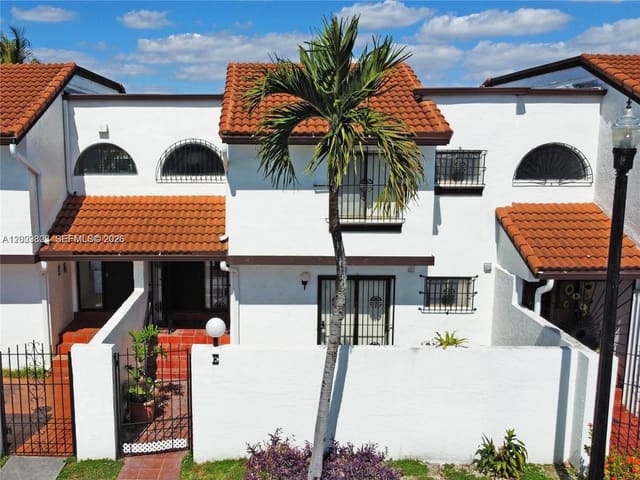 1331 SW 124th Court E3, Venezia Homes Estates, Miami, FL
