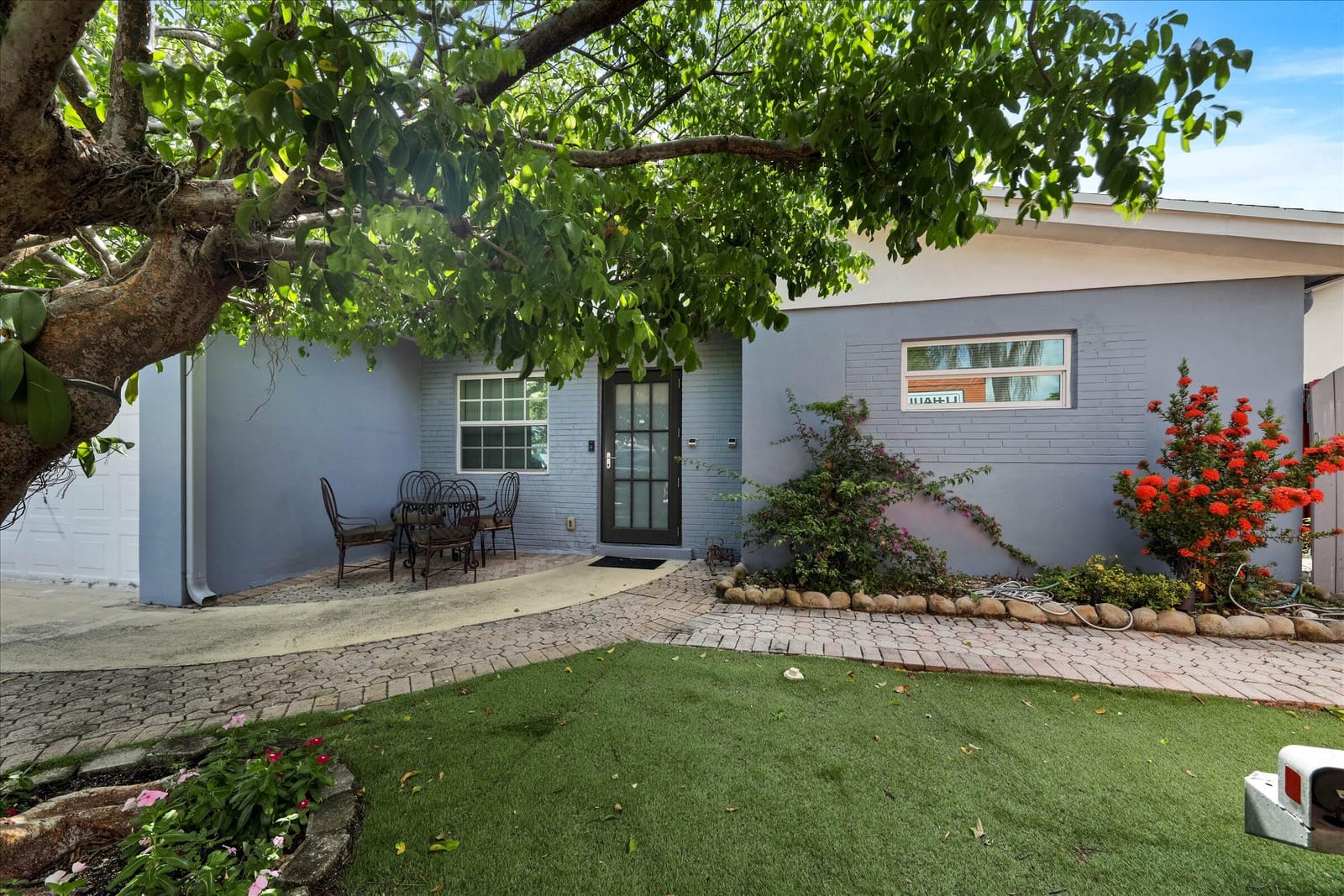 3850 NE 12th Terrace — photo 3