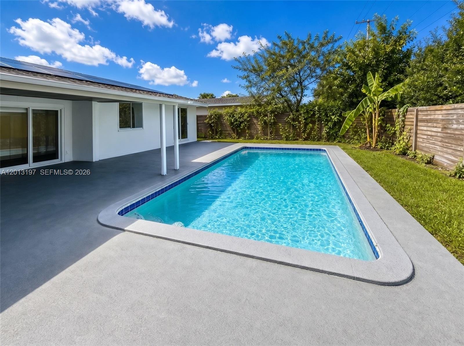 21335 NE 19th Court, Miami, FL 33179 photo 2