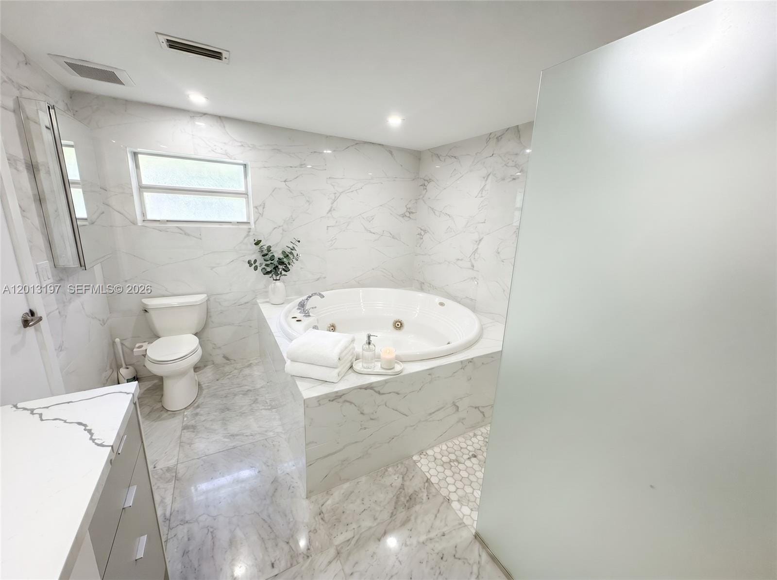 21335 NE 19th Court, Miami, FL 33179 photo 16