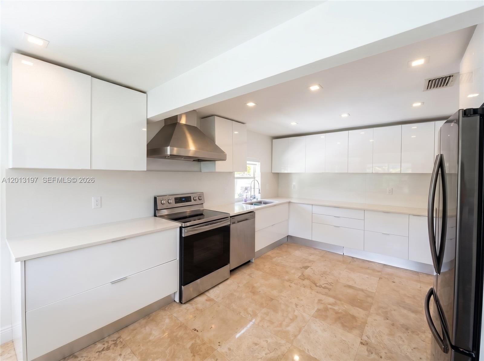 21335 NE 19th Court, Miami, FL 33179 photo 10