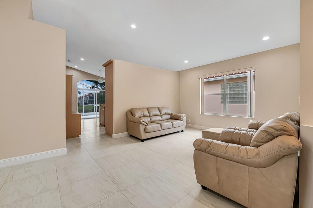 9529 Cherry Blossom Terrace — photo 3