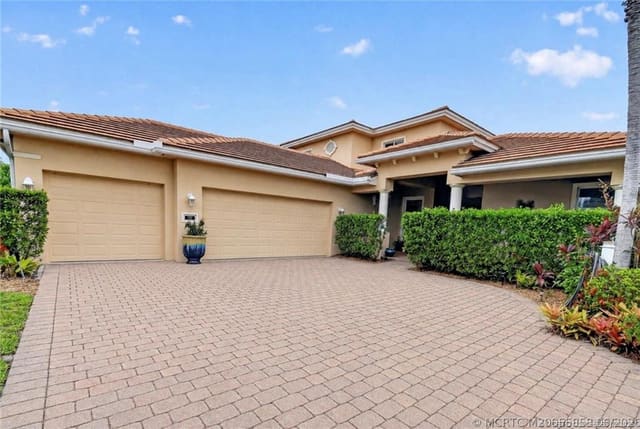 476 NW Windflower Terrace, Pineapple Plantation, Jensen Beach, FL