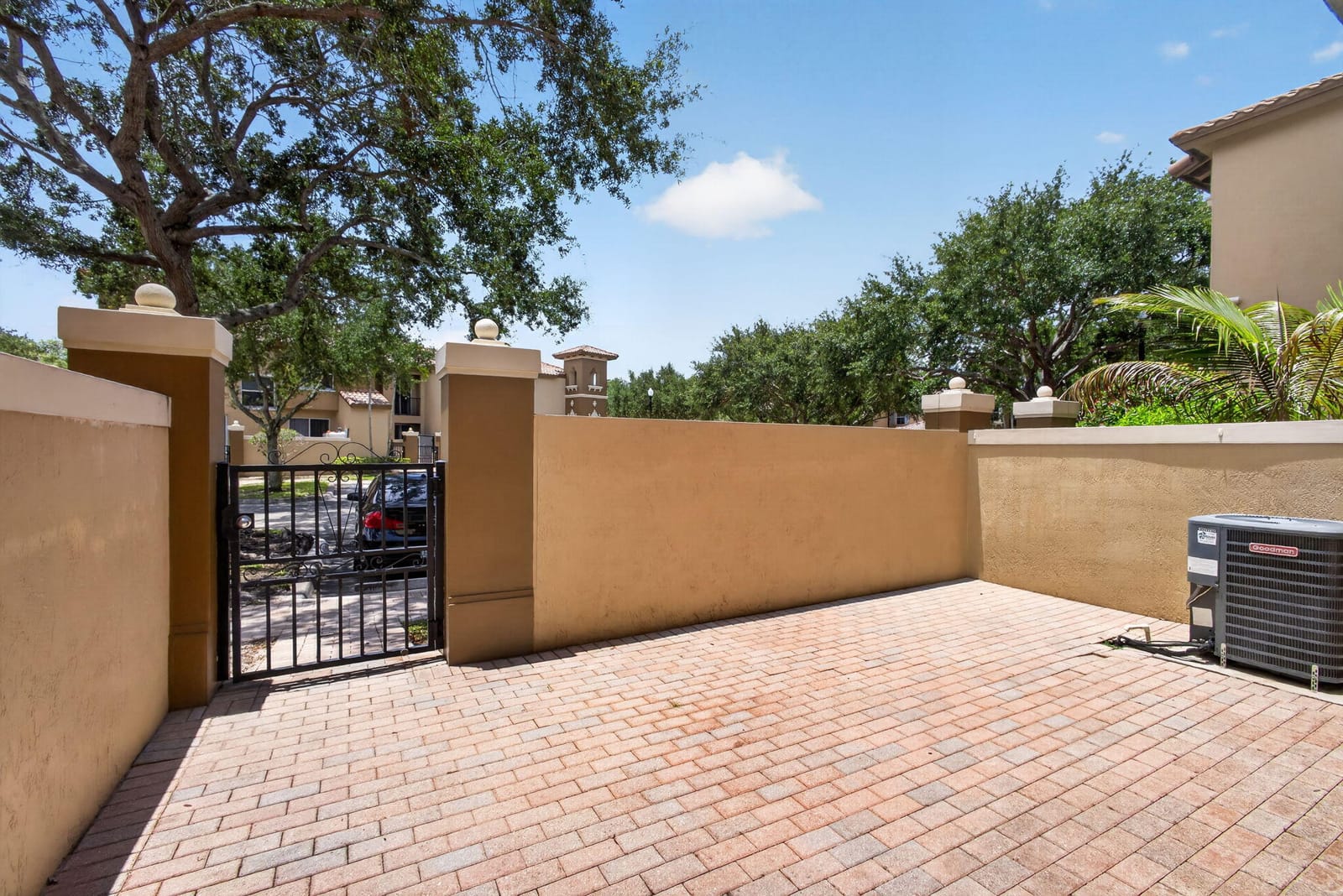 6549 Diamond Springs Terrace 2003 — photo 2