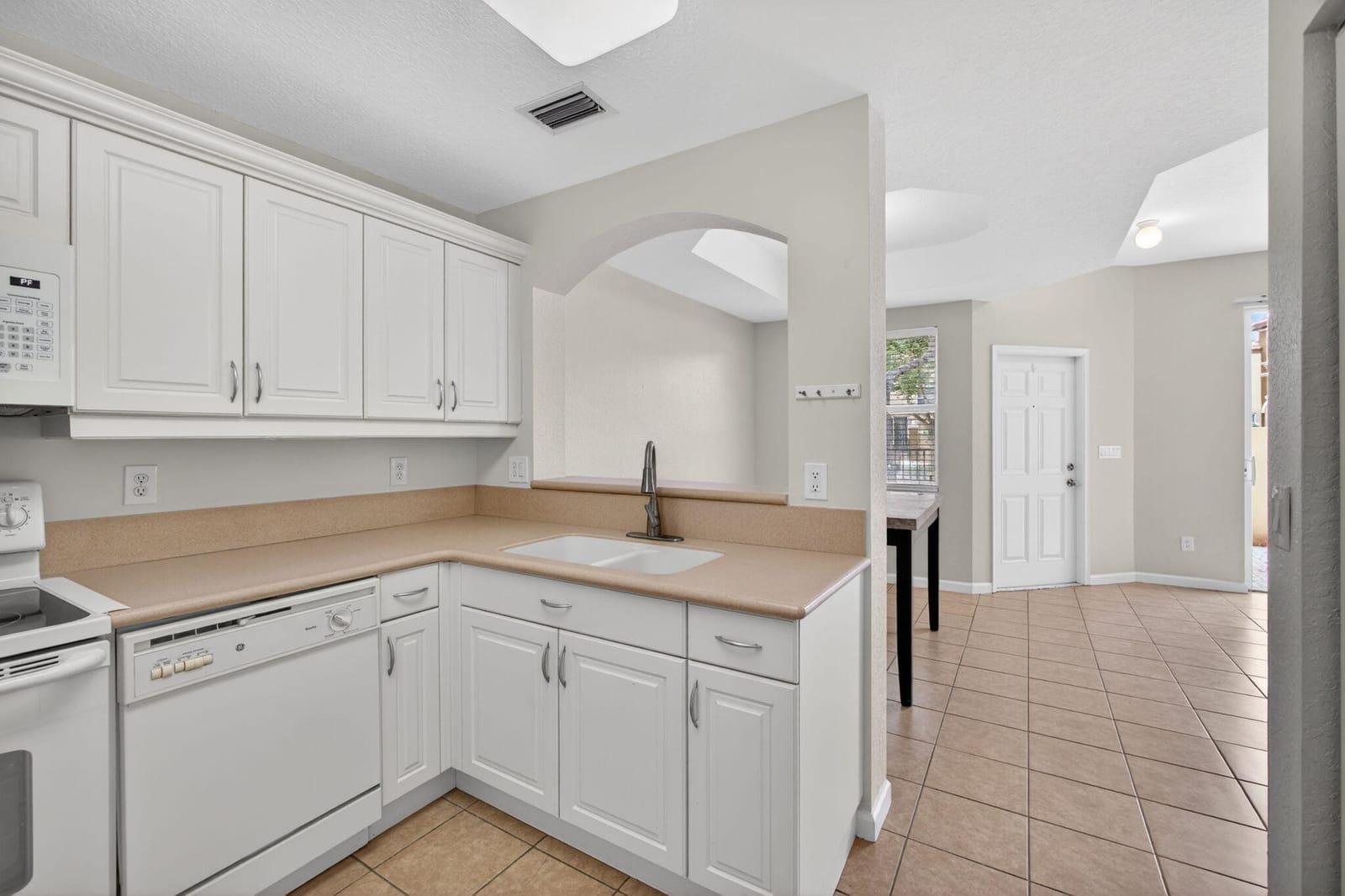 6549 Diamond Springs Terrace 2003 — photo 8