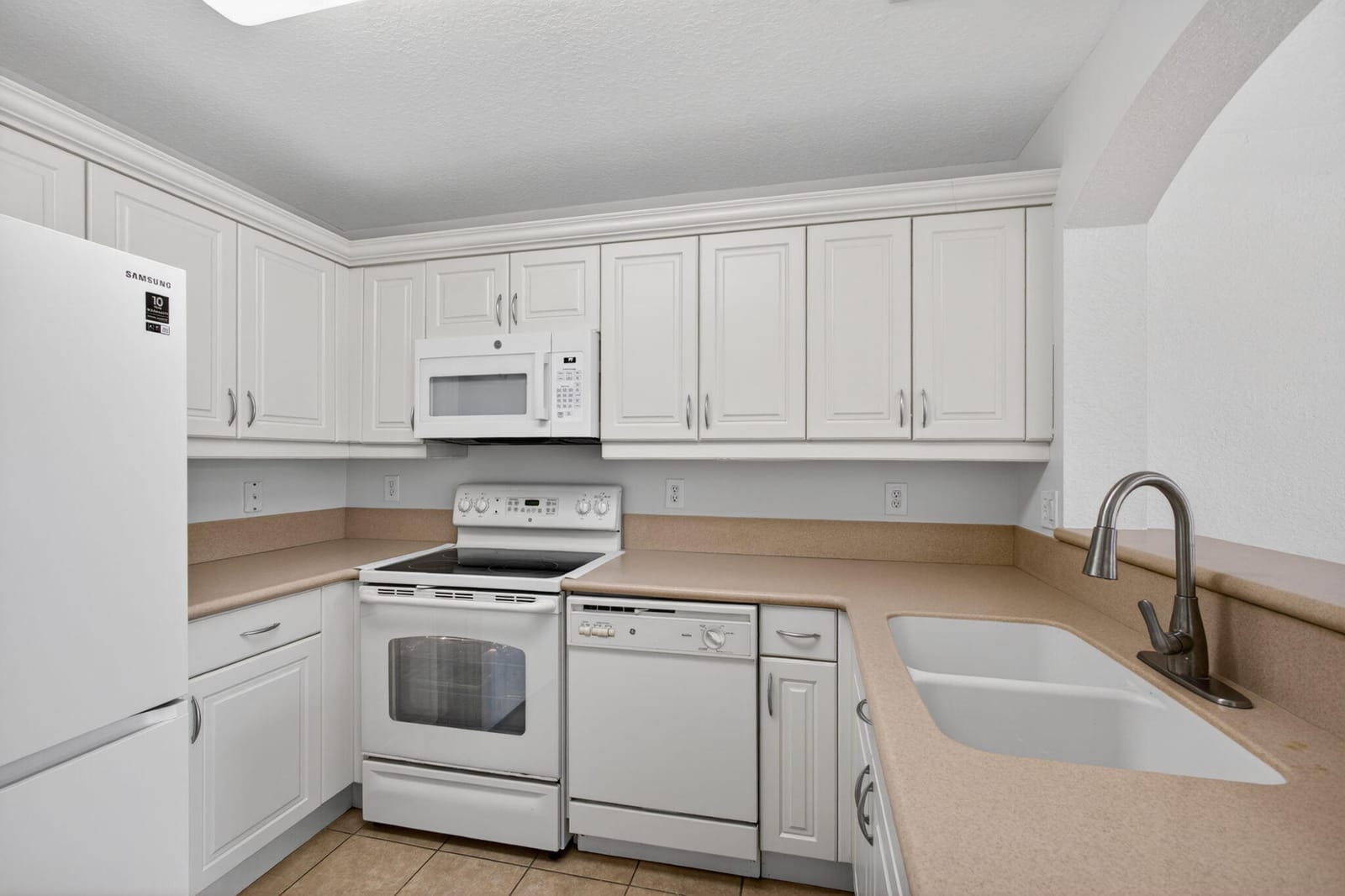 6549 Diamond Springs Terrace 2003 — photo 9