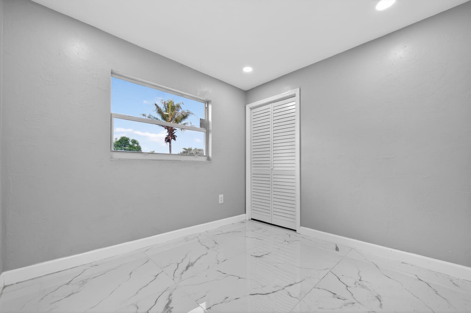 245 SW 11th Avenue — photo 12
