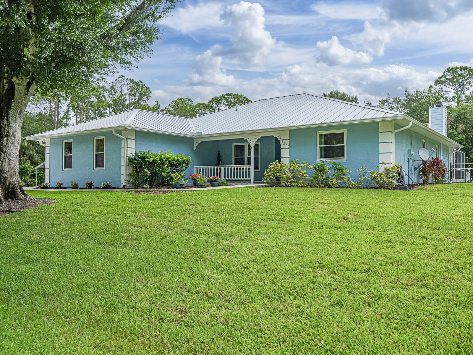 4220 70th Avenue, Vero Beach, FL 32967 photo 2
