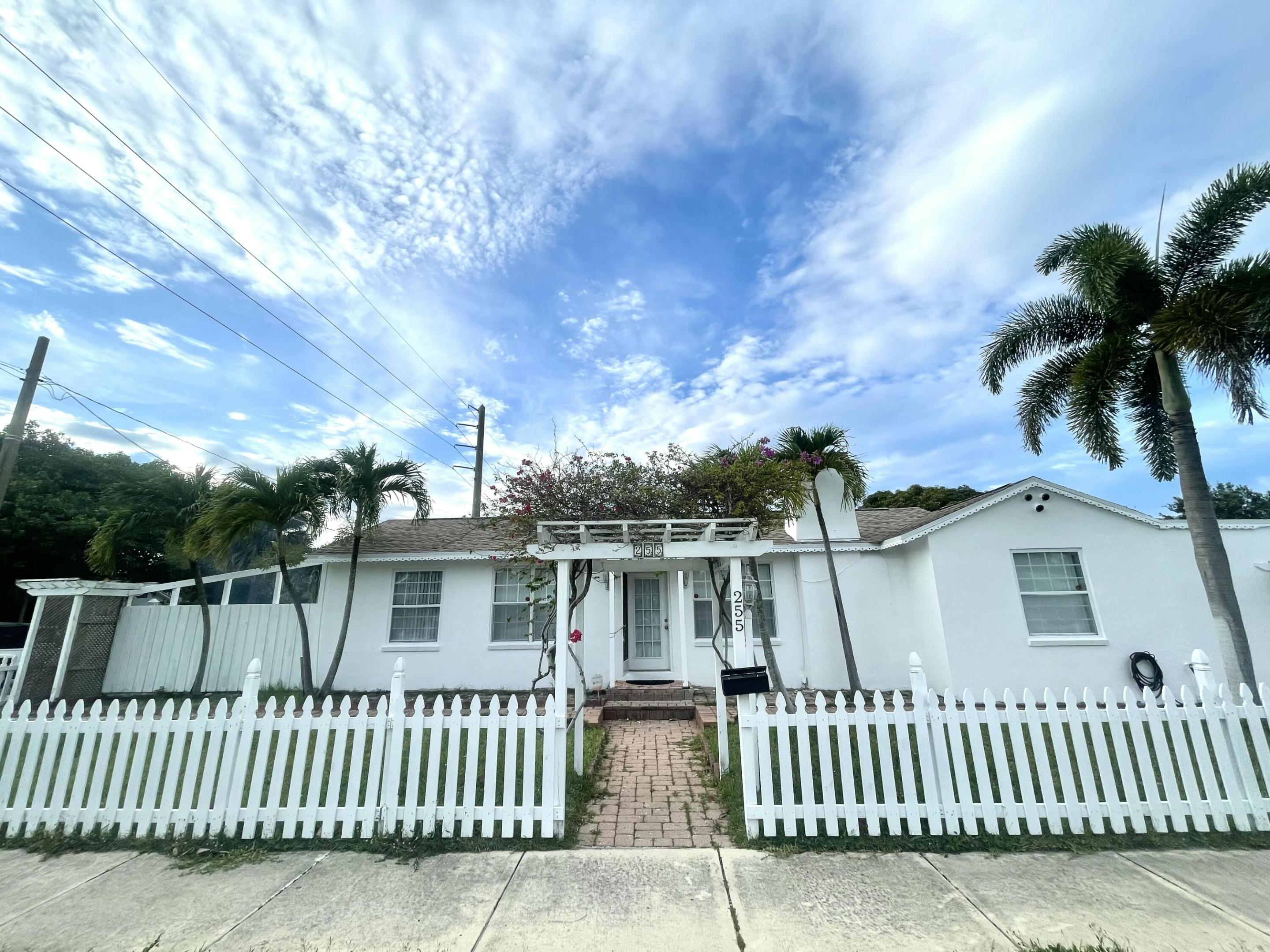 255 Foresteria Drive, Lake Park, FL 33403, Lake Park
