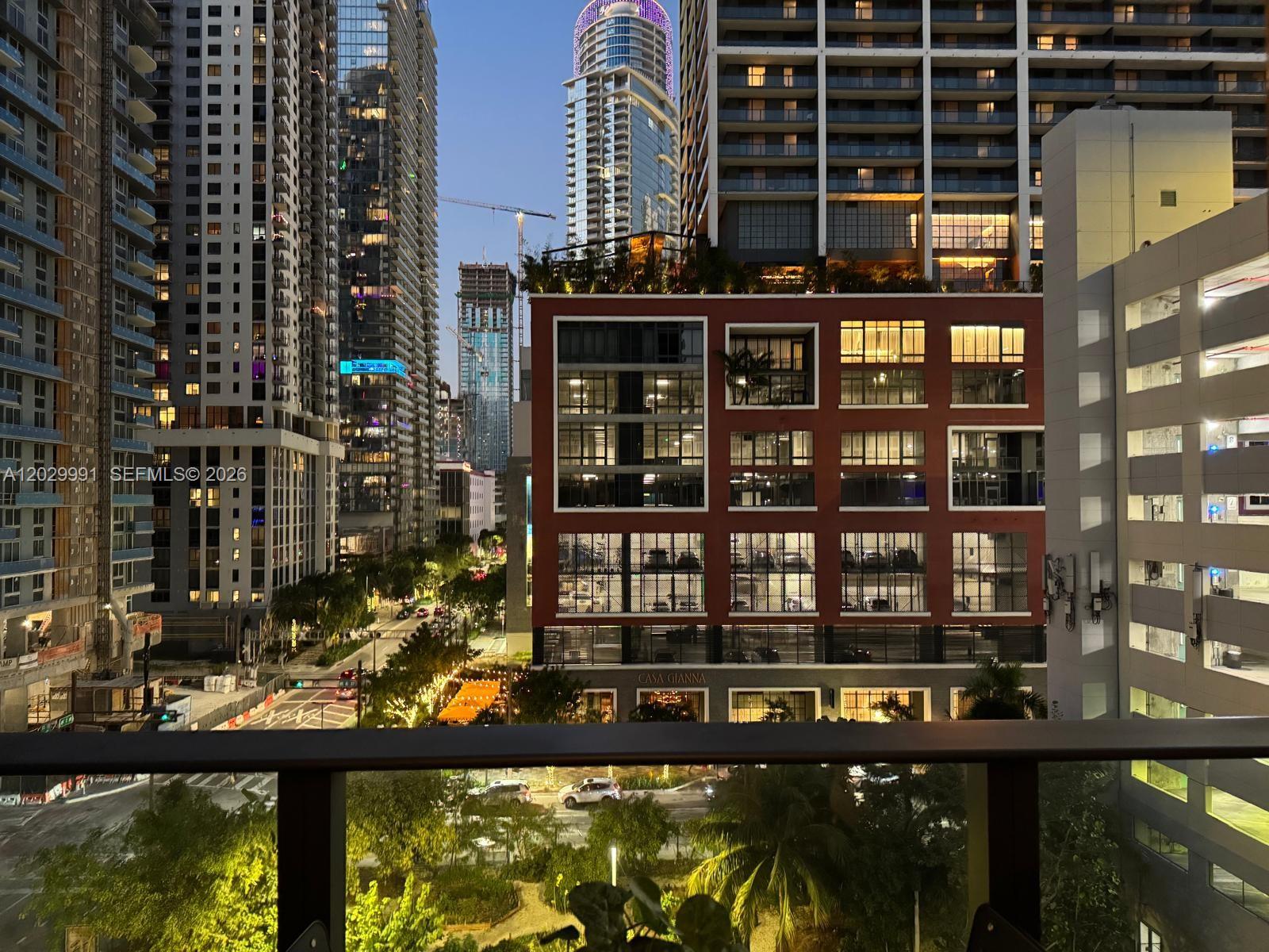 121 NE 5th Street 711, Miami, FL 33132, Miami