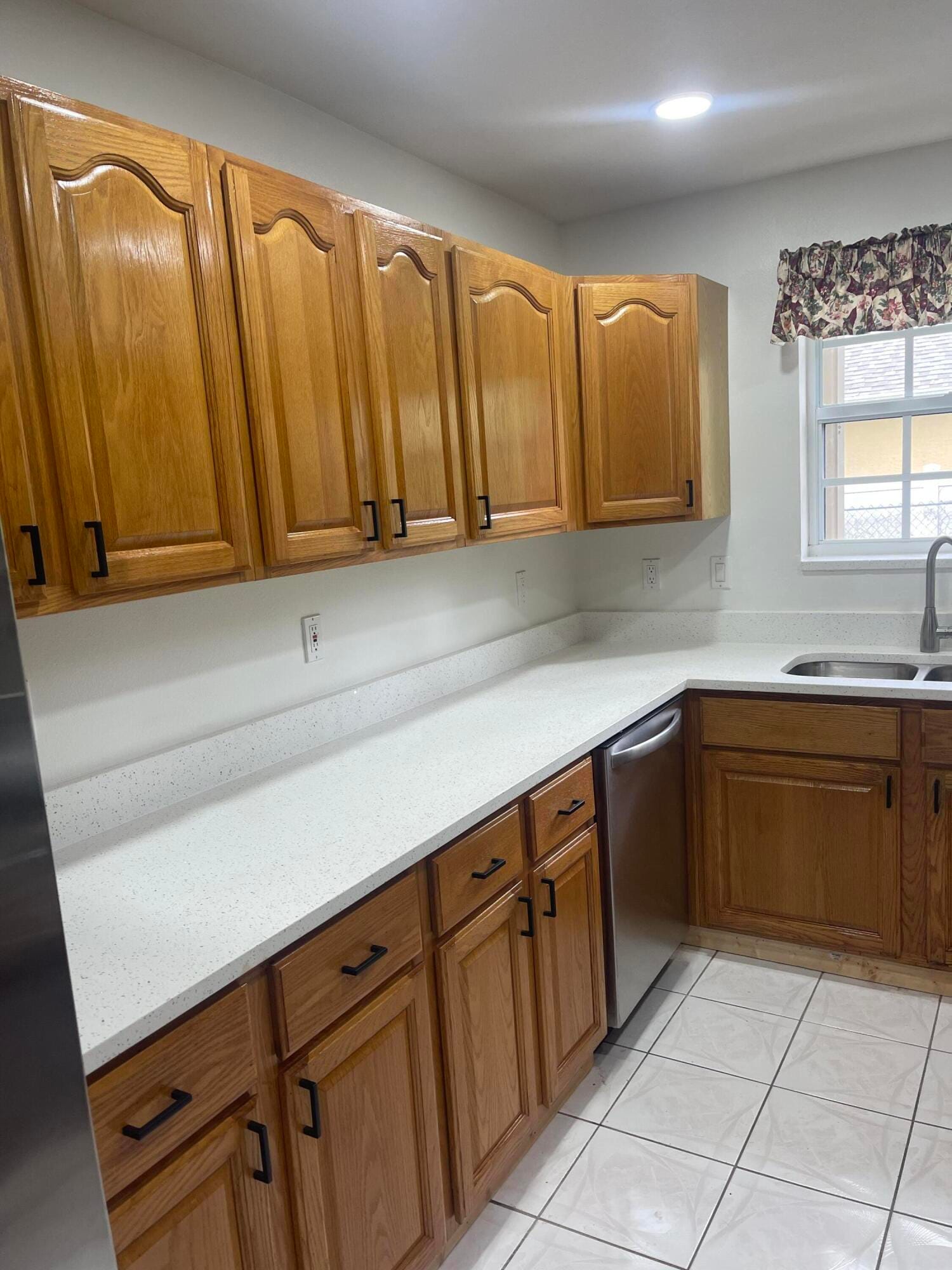 1538 SW Neptune Avenue — photo 8