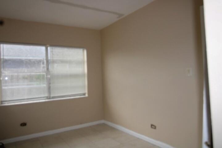 1417 W 32nd Street — photo 6