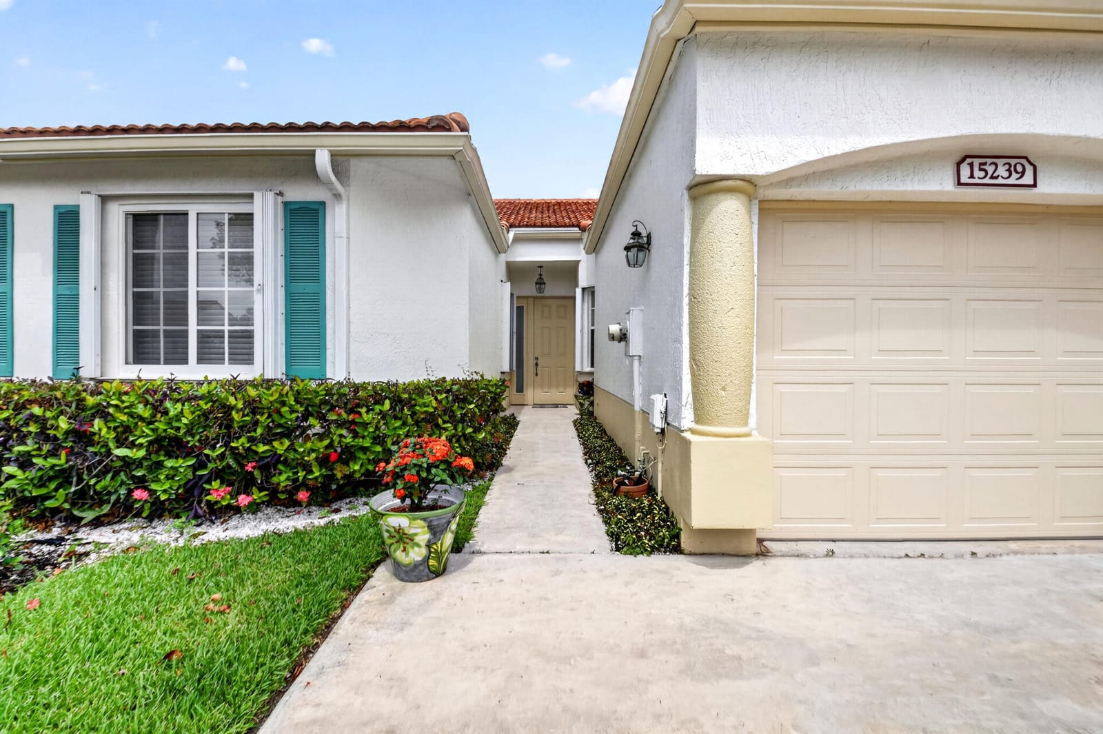 15239 Ixora Road — photo 2