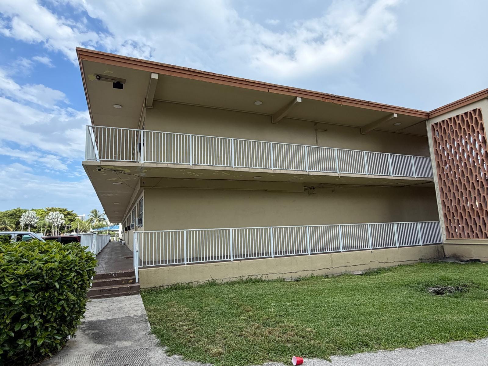 26 Diplomat Parkway 2880 — photo 12
