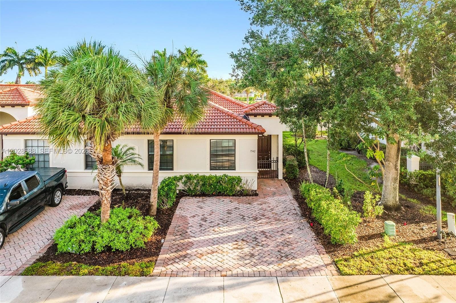 7542 Bristol Circle, Naples, FL 34120 photo 21