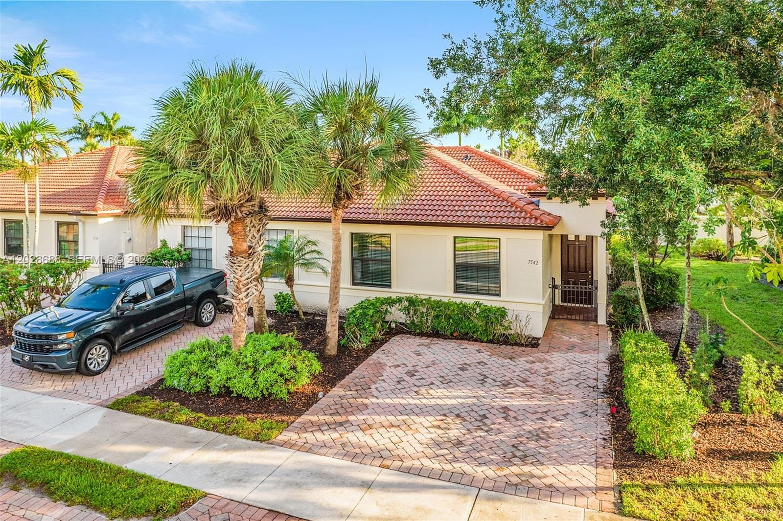 7542 Bristol Circle, Naples, FL 34120 photo 22