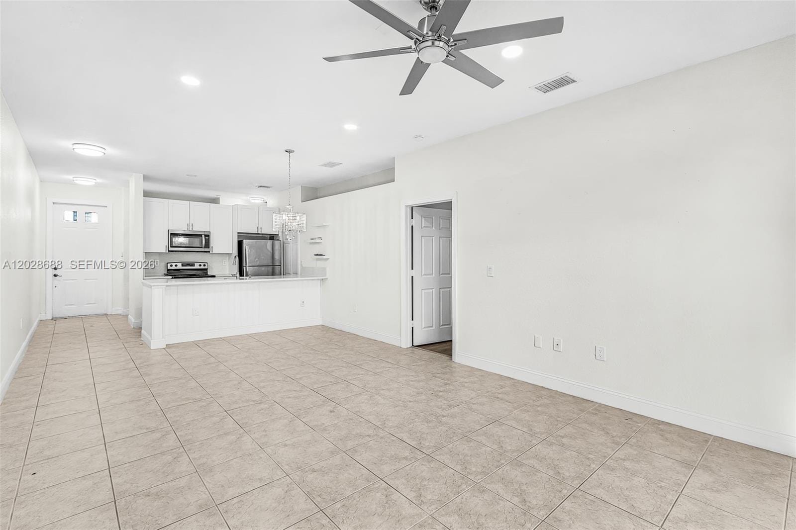 7542 Bristol Circle, Naples, FL 34120 photo 9