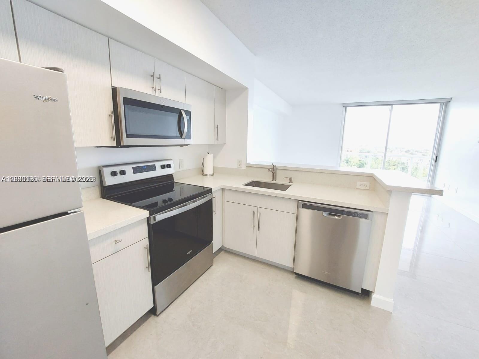 5077 NW 7th Street 1111, Miami, FL 33126 photo 6
