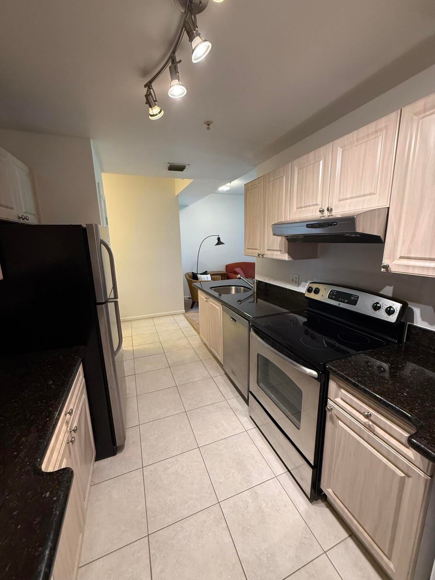 2080 Greenview Shores Boulevard 402, Wellington, FL 33414 photo 10