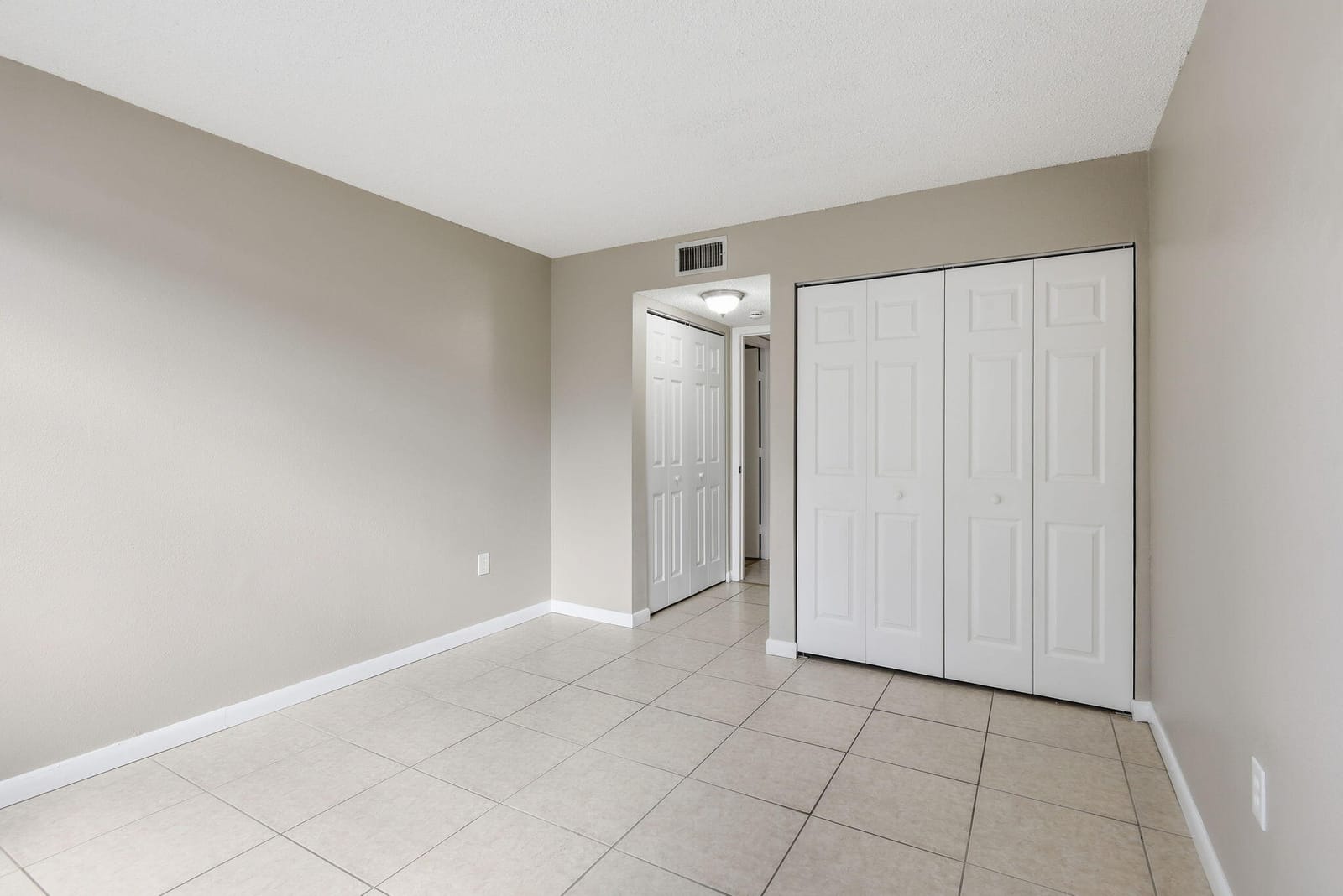 9360 Fontainebleau Boulevard Apt 310, Miami, FL 33172 photo 19
