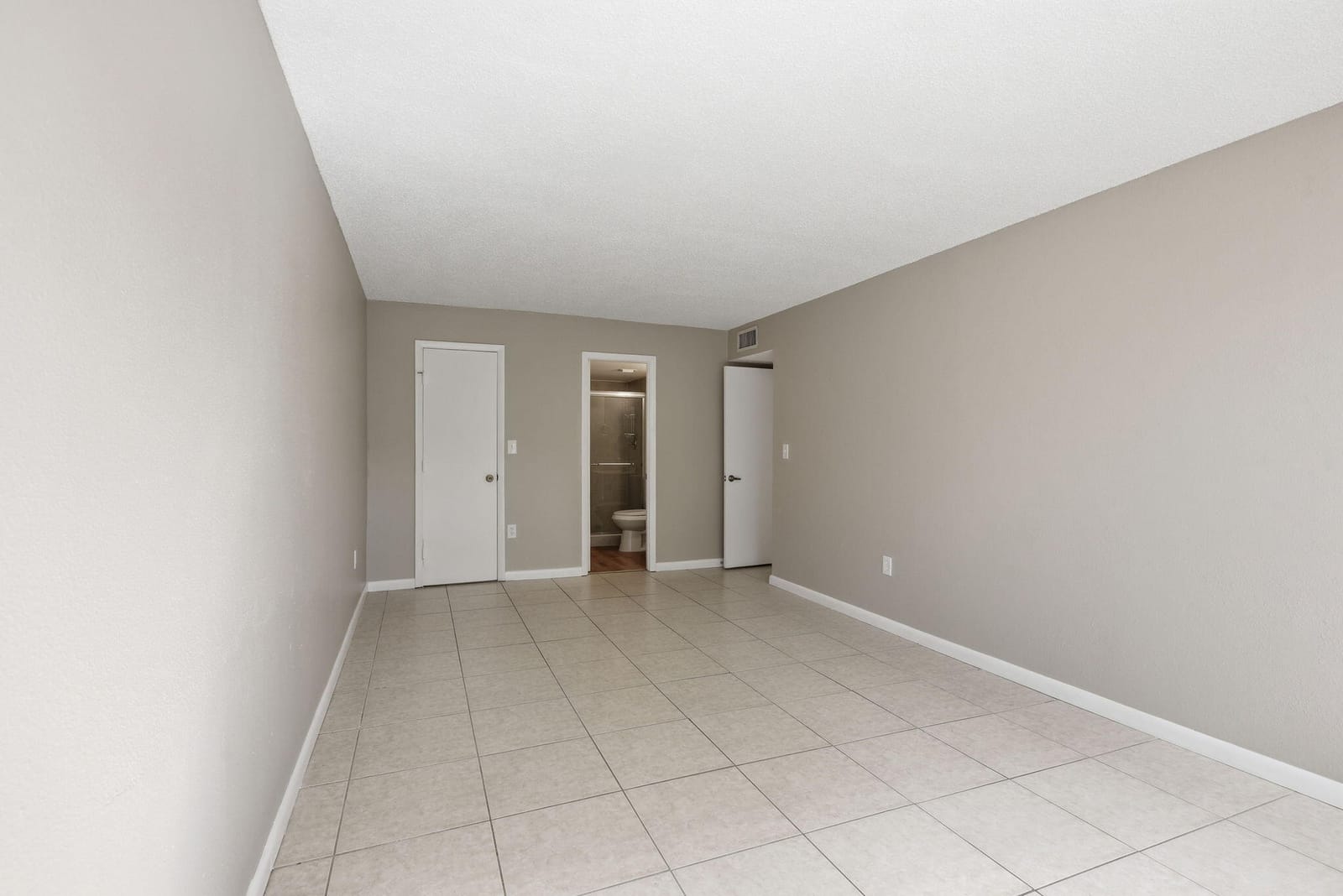 9360 Fontainebleau Boulevard Apt 310, Miami, FL 33172 photo 21