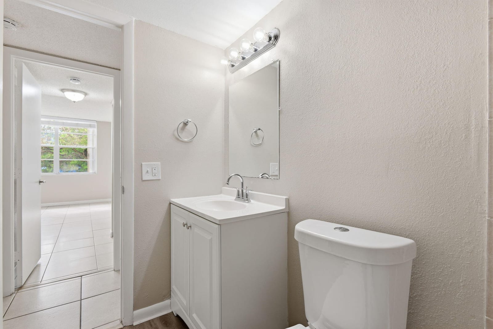 9360 Fontainebleau Boulevard Apt 310, Miami, FL 33172 photo 24