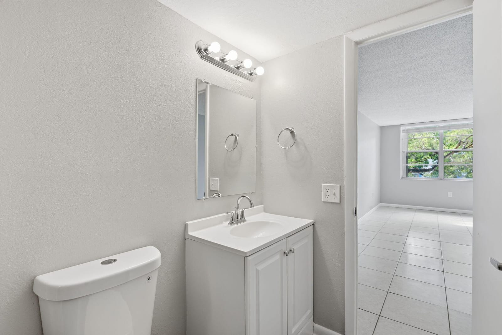 9360 Fontainebleau Boulevard Apt 310, Miami, FL 33172 photo 26