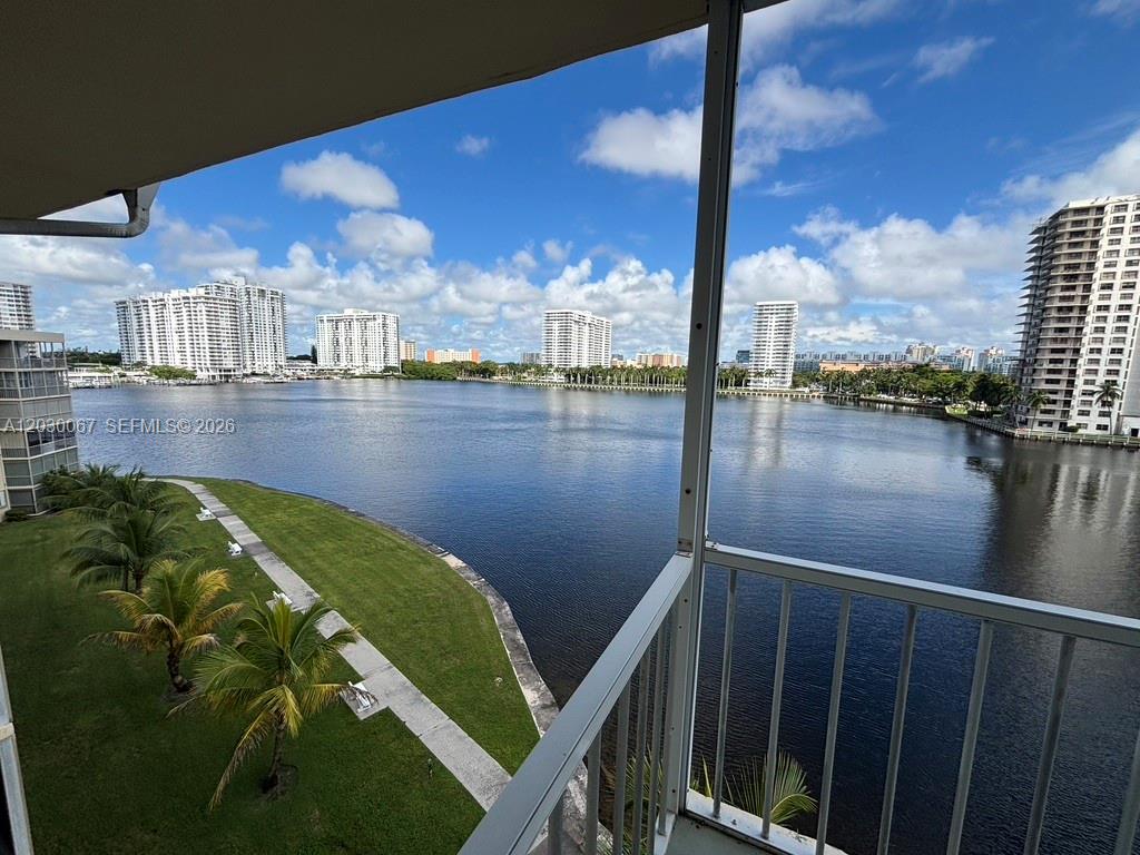 2999 Point East Drive C614, Aventura, FL 33160, Aventura
