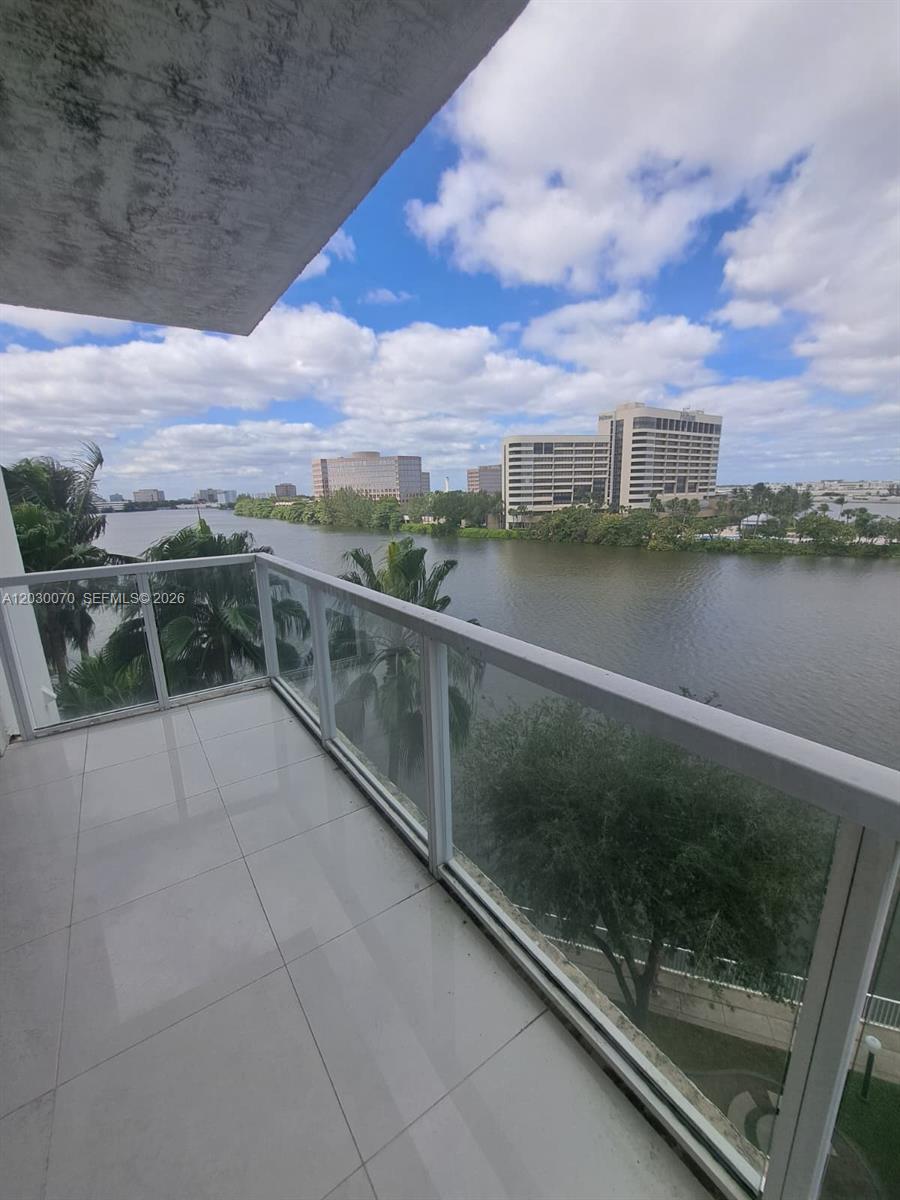5085 NW 7th Street 602, Miami, FL 33126, Miami