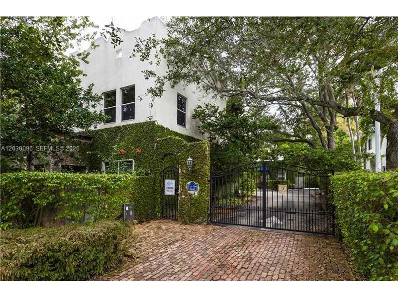 3051 Center Street 9, Miami, FL 33133, Miami